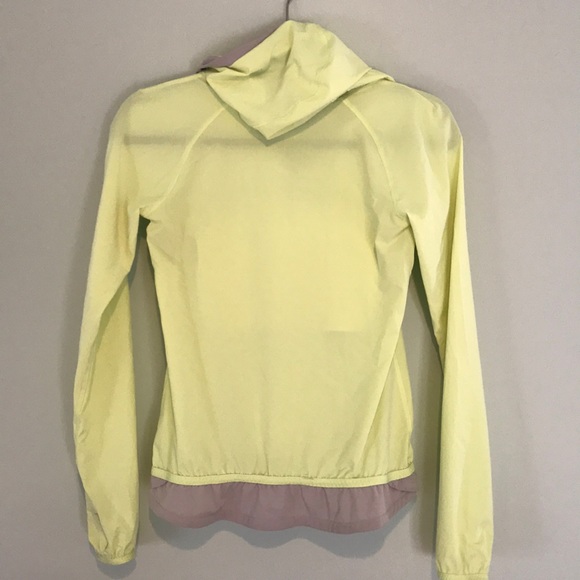 Ivivva girls shell jacket (Lululemon for kids) - Picture 2 of 6